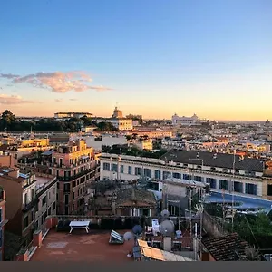  Apartment Spanish Steps View